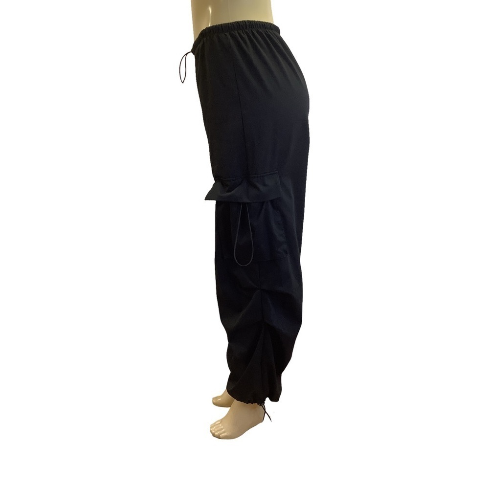Black Size Medium Cargo Pants With Multiple Pockets & Drawstring Waist. Preloved - Picture 5 of 6